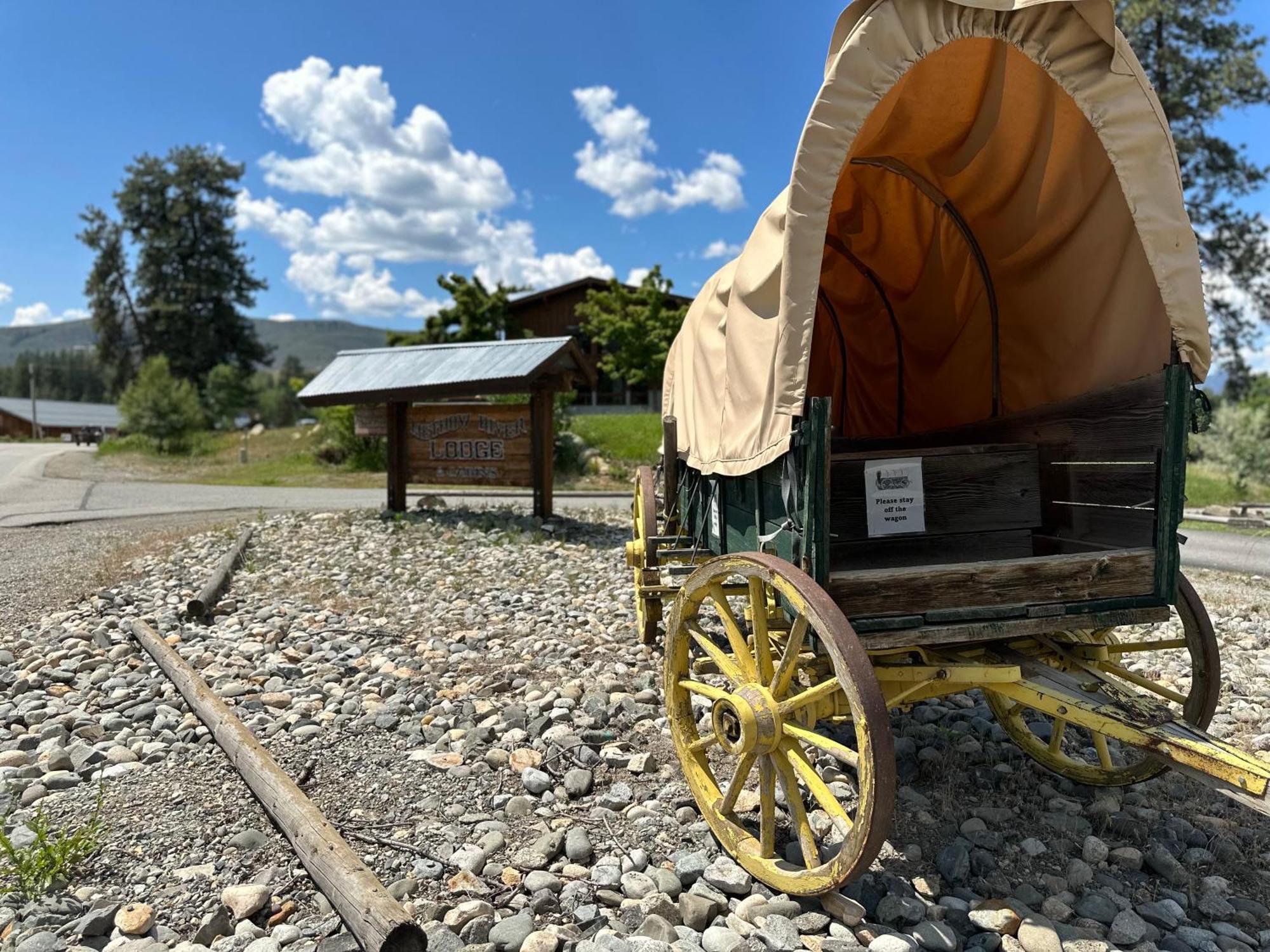 Methow River Lodge And Cabins Уинтроп Екстериор снимка