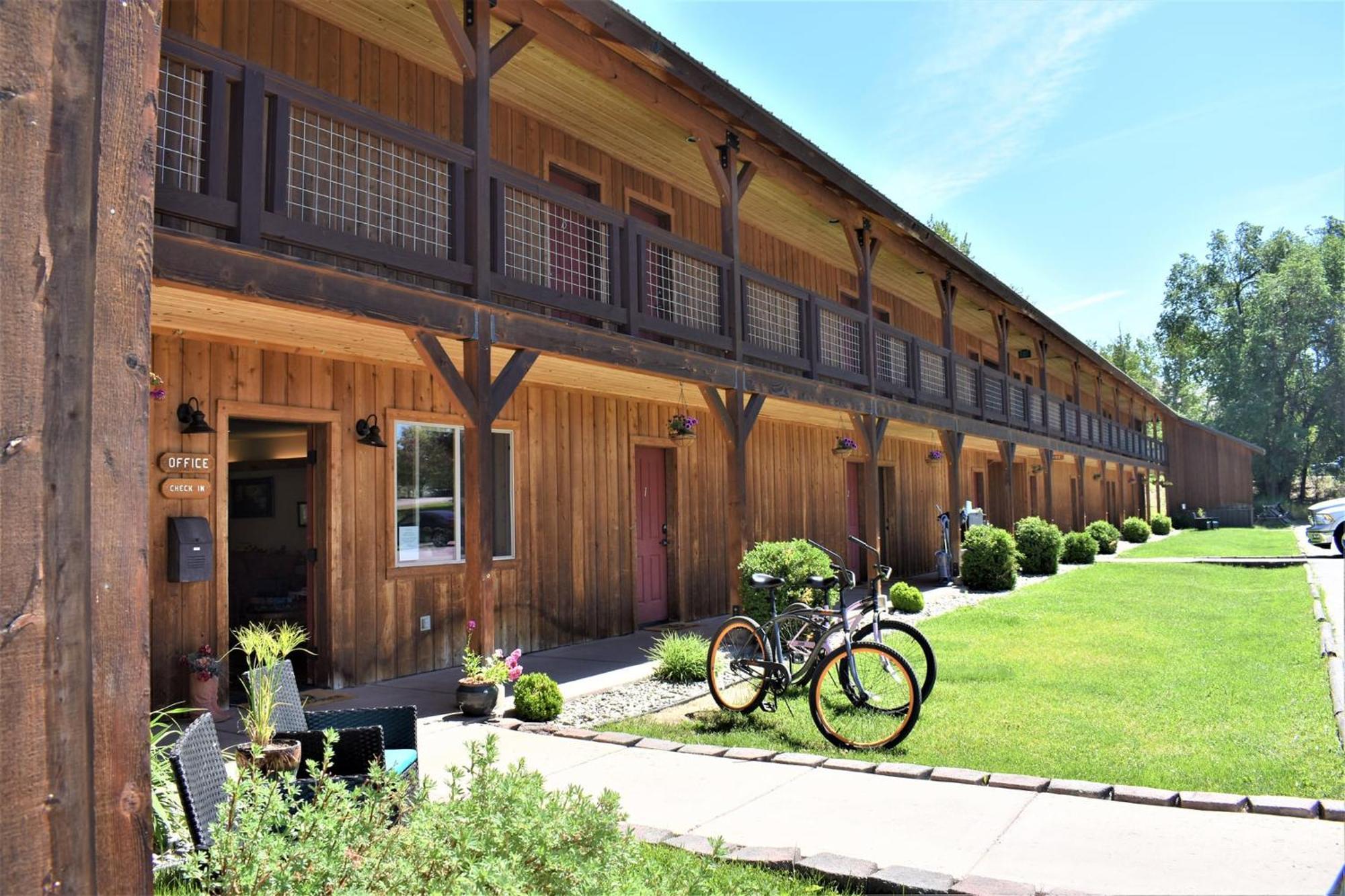 Methow River Lodge And Cabins Уинтроп Екстериор снимка