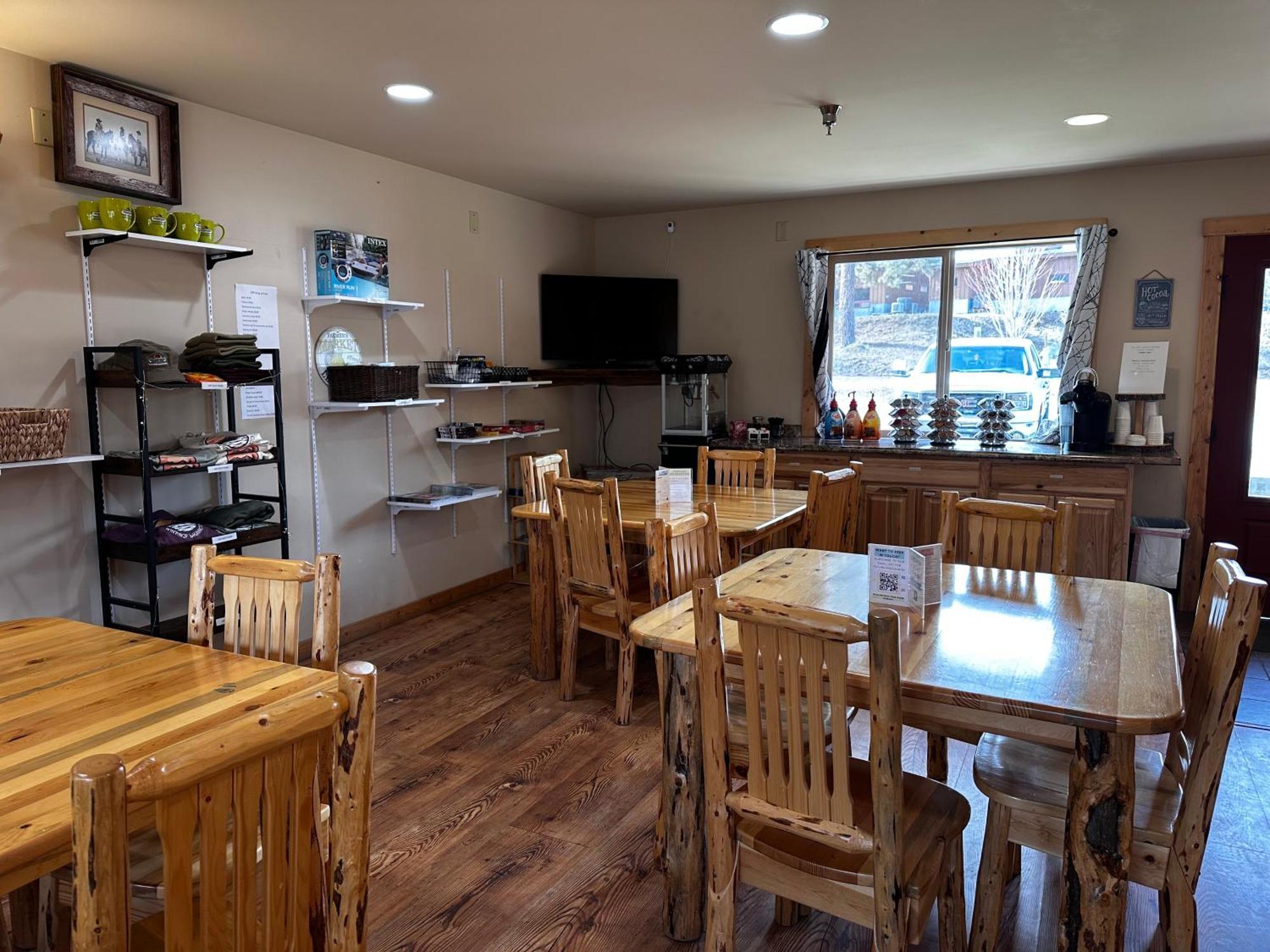 Methow River Lodge And Cabins Уинтроп Екстериор снимка
