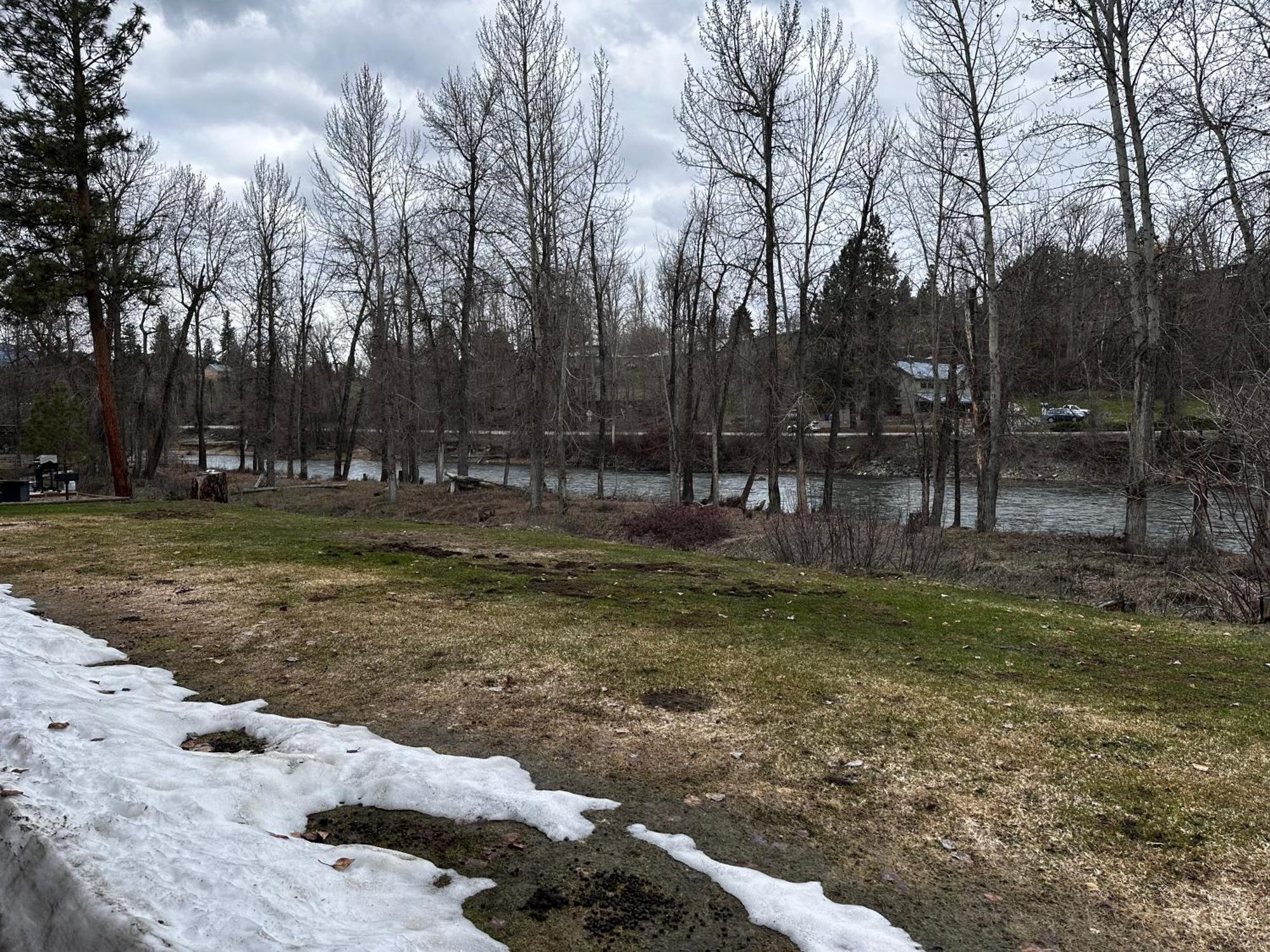Methow River Lodge And Cabins Уинтроп Екстериор снимка