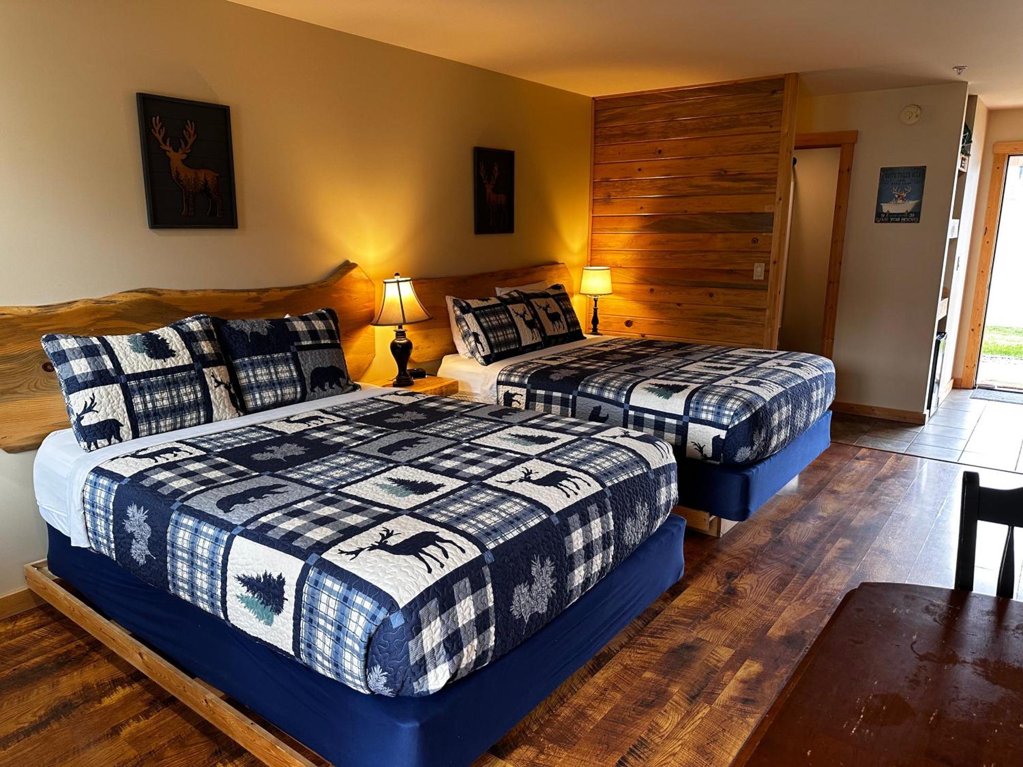 Methow River Lodge And Cabins Уинтроп Екстериор снимка