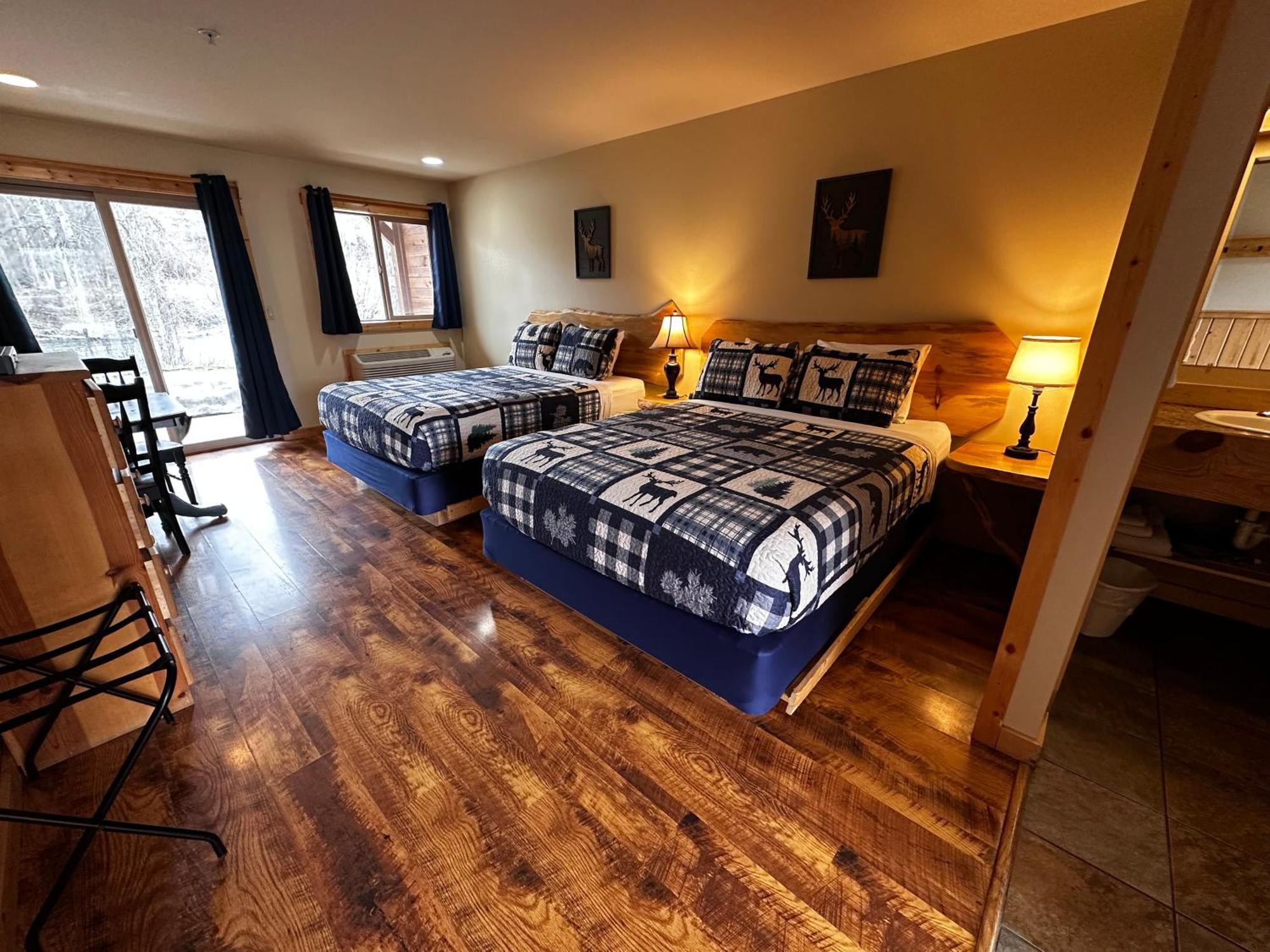 Methow River Lodge And Cabins Уинтроп Екстериор снимка